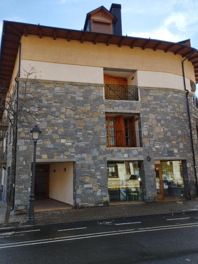 Ferienwohnung Check-In Casas Casa Pedro Benasque Exterior foto